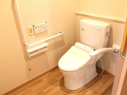 アルファリビング高松松縄