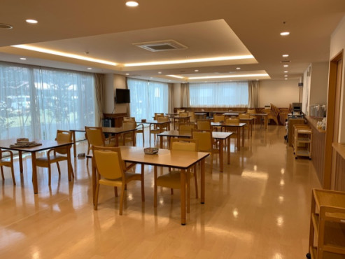 アルファリビング松山よつば循環器科クリニック前