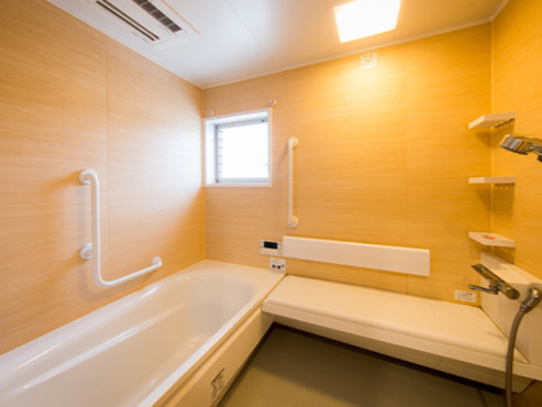 アルファリビング松山よつば循環器科クリニック前