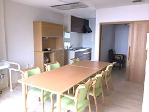 サービス付き高齢者向け住宅すずかぜ