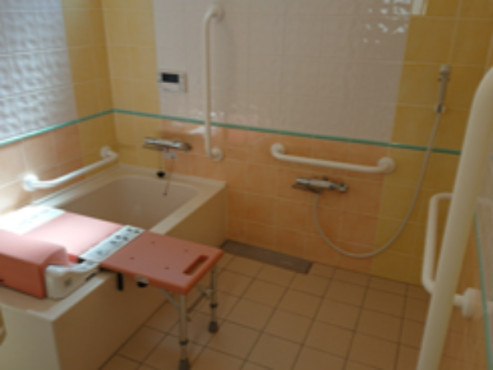 いろどりの家おおつ