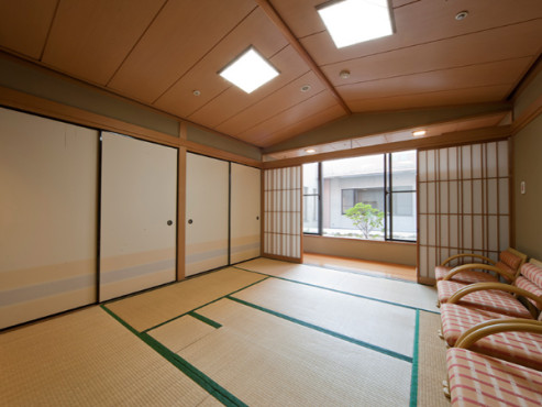 ヴィンテージ・ヴィラ向ヶ丘遊園