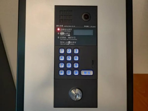 インターフォン