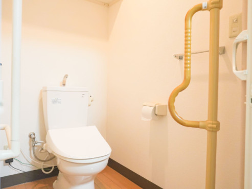 伊丹西台あおい