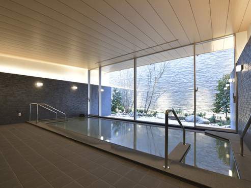 トラストグレイス白壁