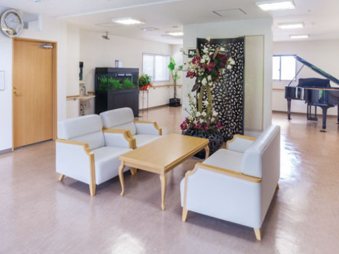 ニチイホーム栗平