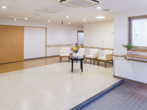 ニチイホーム読売ランド前