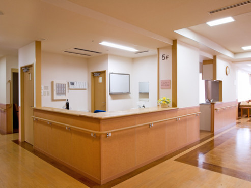 ニチイホーム多摩川緑地