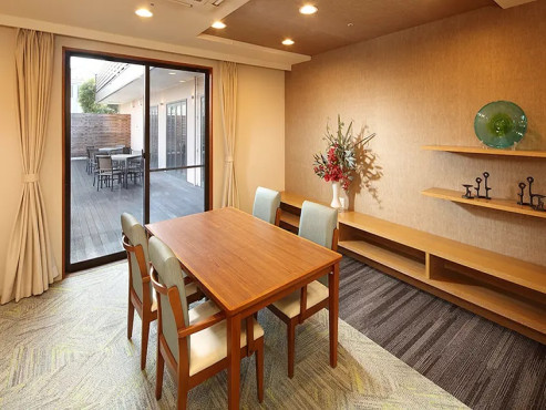 メディカルホームグランダ鵠沼松が岡