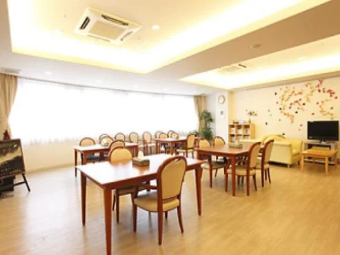 4F リビングルーム兼食堂兼機能訓練室
