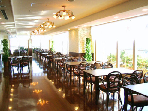 8階　スカイラウンジ