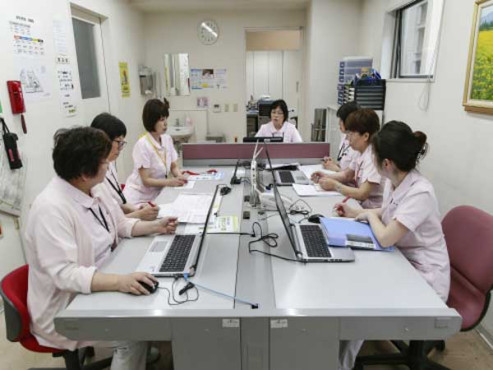 エレガーノ摩耶 介護居室