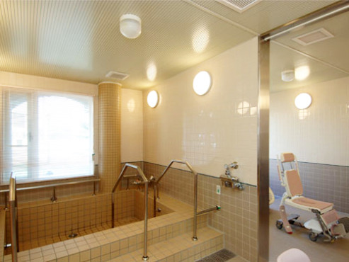 くれまちす ＜ケアルネッサンスうるしばら＞