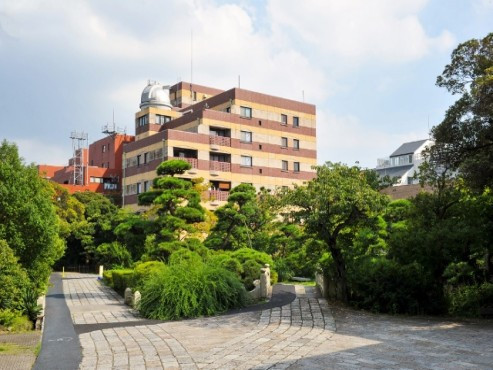 自然豊かな広い敷地