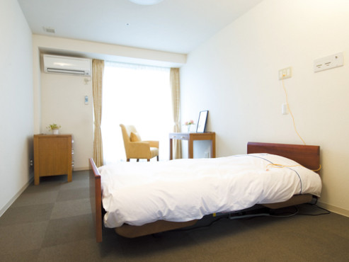 介護付有料老人ホームクローバーガーデン