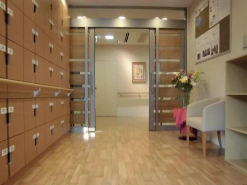 1F エントランスラウンジ