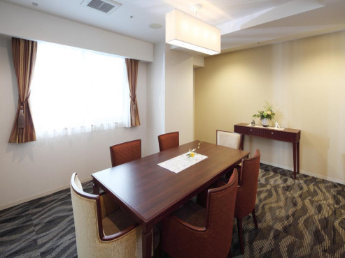 グランダ学芸大学