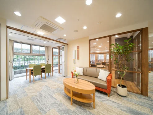 1F エントランス