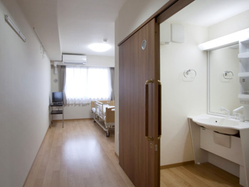 エスケアリビング八潮