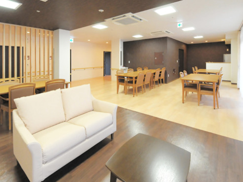 イルミーナおおみや