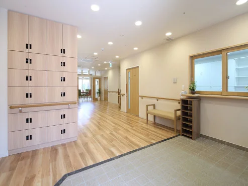 1F エントランス