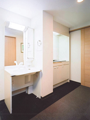 チャームスイート緑地公園