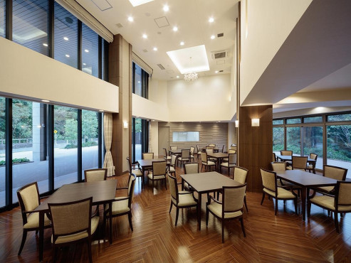 グランダ岡本里安邸