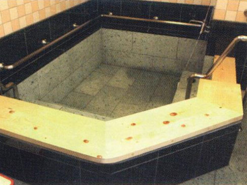 ハイリタイヤー名城