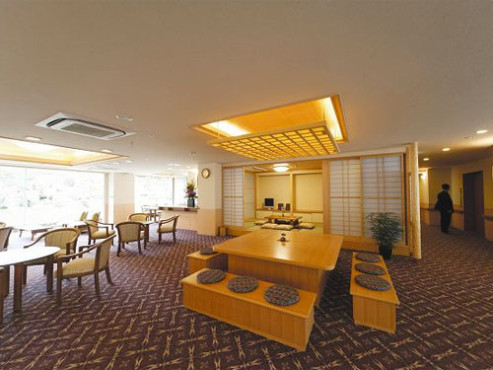 囲炉裏コーナーがあるサロン（1F）