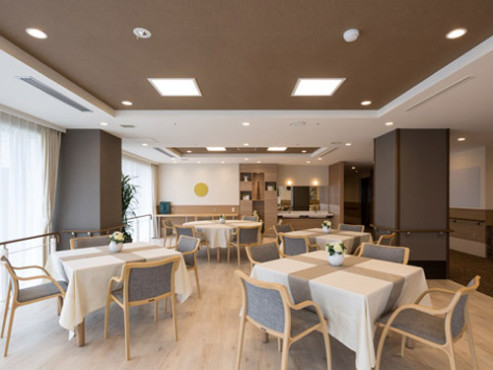 チャームスイート新宿戸山