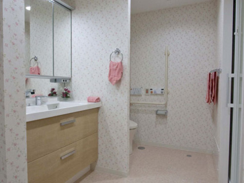 コンフォートロイヤルライフ多摩