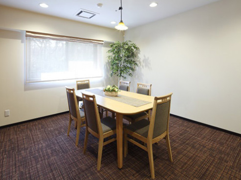 ニチイホーム昭島 昭和の森