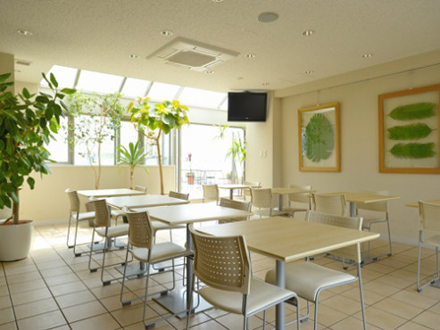 最上階レストラン「プルメリア」