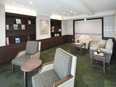 マゼラン葉山一色