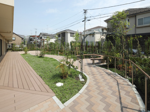 グランダ井の頭公園