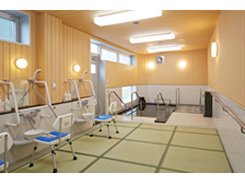 スーパー・コート高槻城内