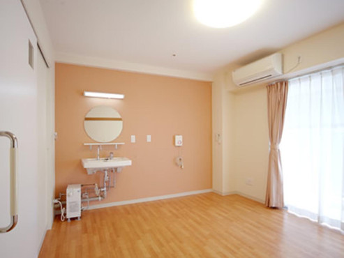 スーパー・コート大東