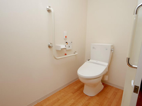 スーパー・コート大東