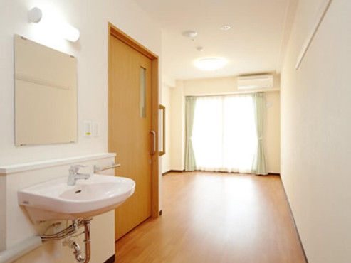 スーパー・コート川西