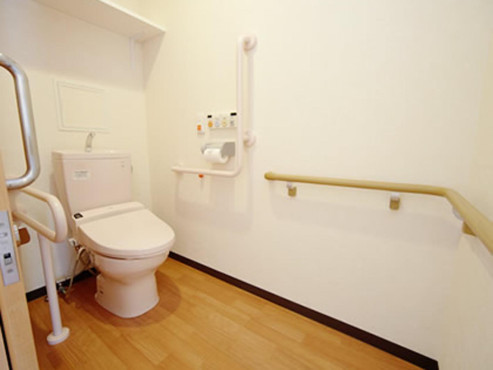 スーパー・コート川西