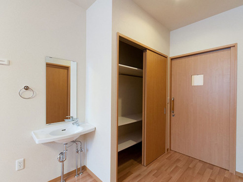 ゴールドエイジ 西尾