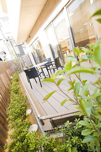 1F ウッドデッキ