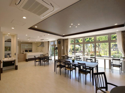 チャームスイート仁川