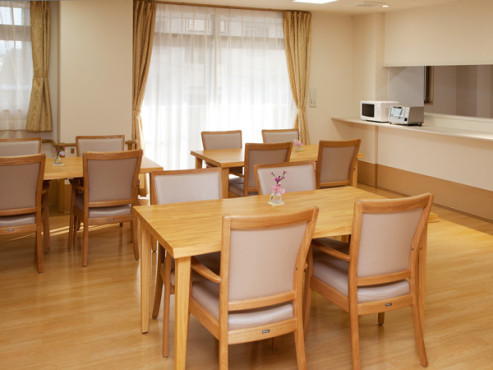 ツクイ・サンフォレスト松山