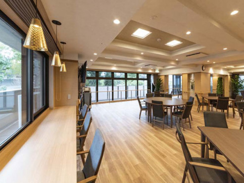 チャームスイート千里津雲台