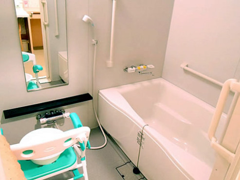 ココファン鶴川駅前