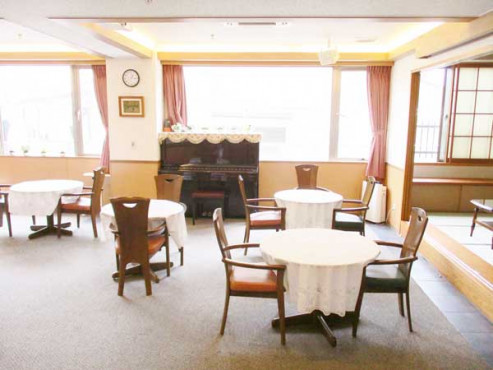 なでしこホール