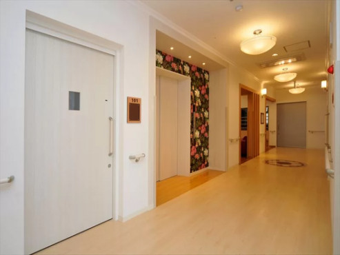 ゴールドエイジ 花三千