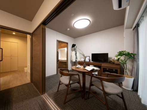 チャームスイート東逗子