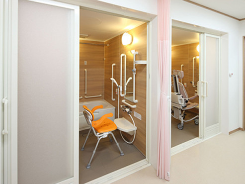 エイジフリーハウス茨木沢良宜（さわらぎ）